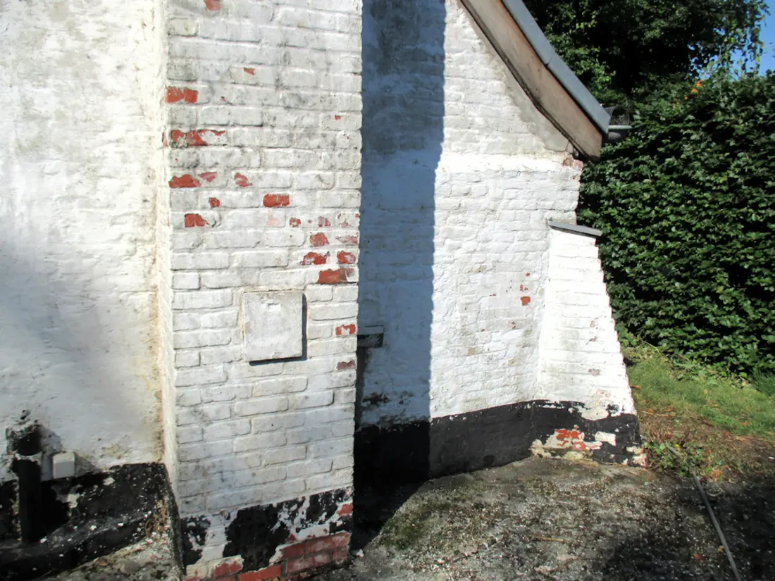 Gevelschilderwerk — project 20 — voor de werken