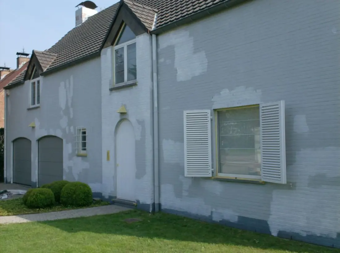 Gevelschilderwerk — project 31 — voor de werken